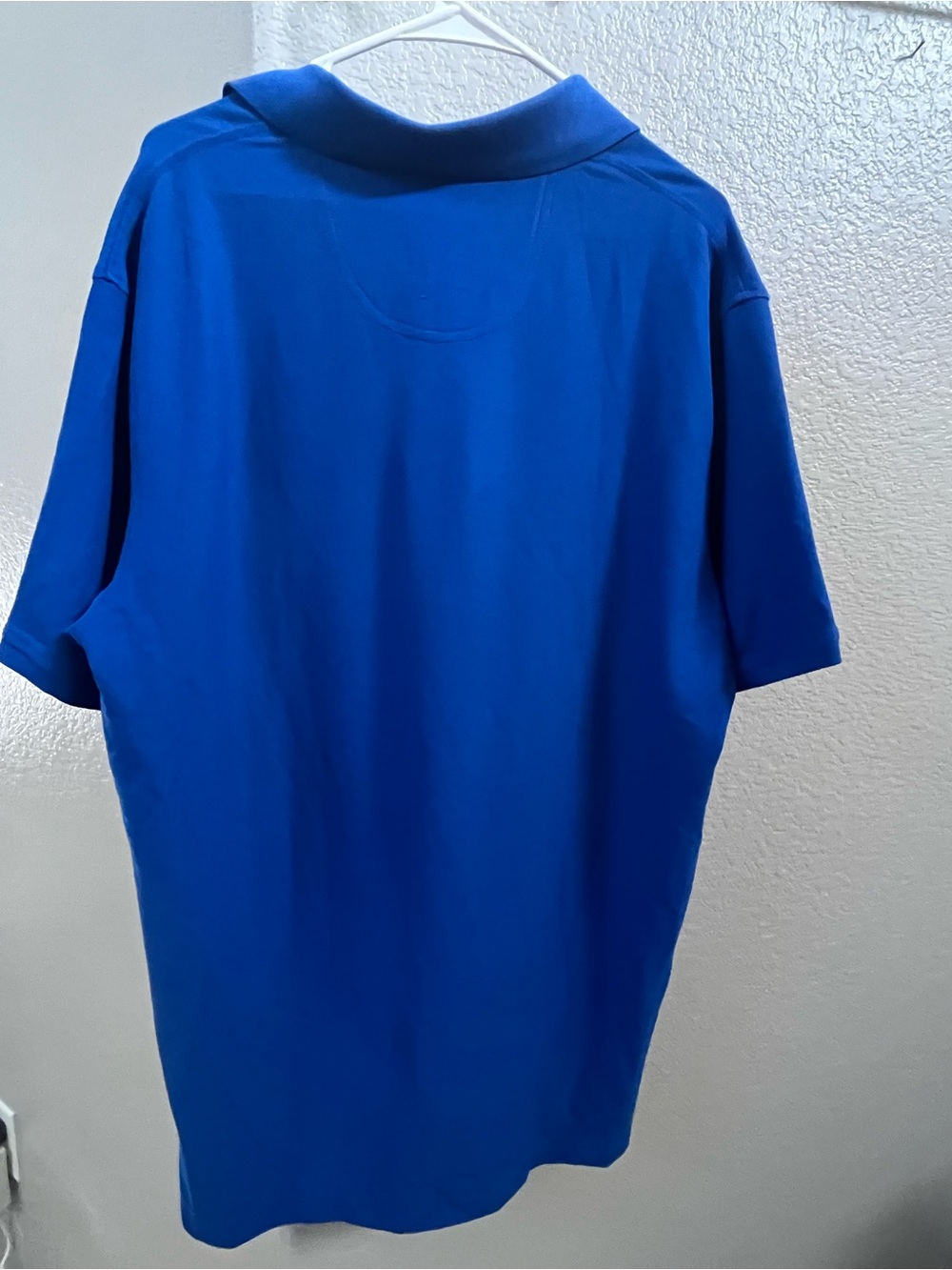 Izod Men’s Royal Blue Sport Flex Tee - Picture 3 of 4